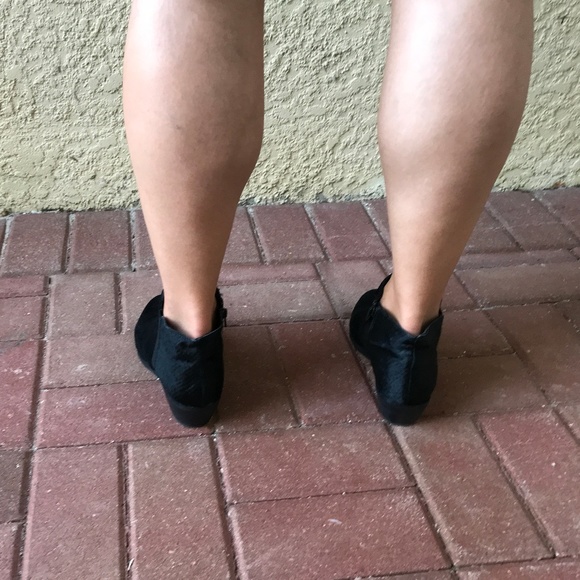 Aldo Black Suede Booties - Picture 2 of 8